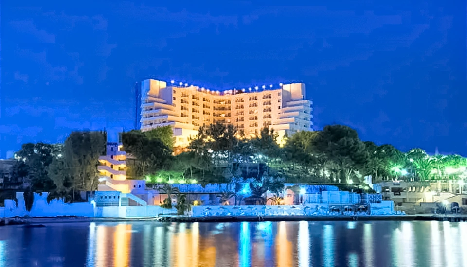 هتل بلو ویستا هیل کوش آداسی